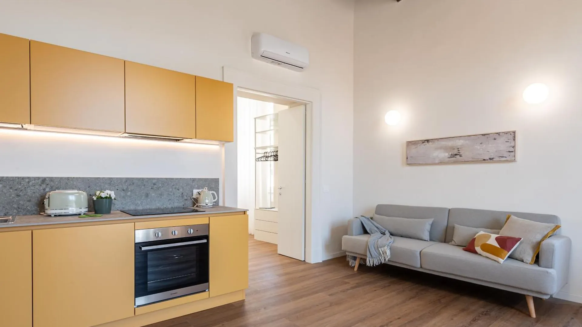 Apartment Coreammare Home Naples Italy